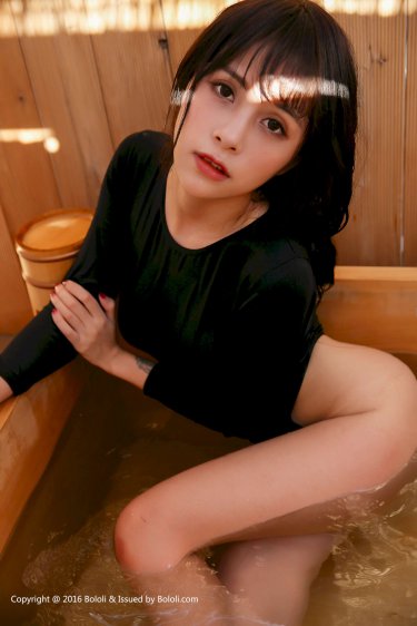 蒋中正是谁